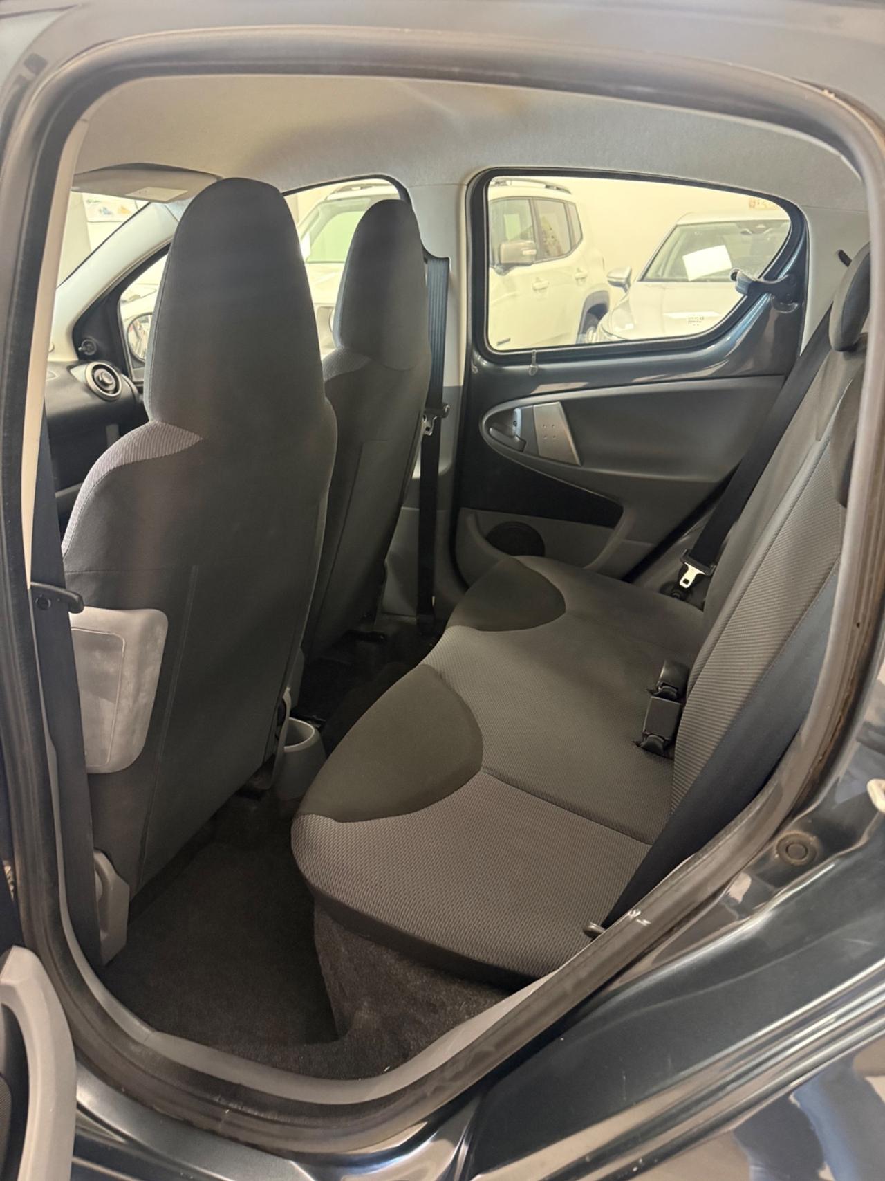 Toyota Aygo 1.0 12V VVT-i 5 porte Now