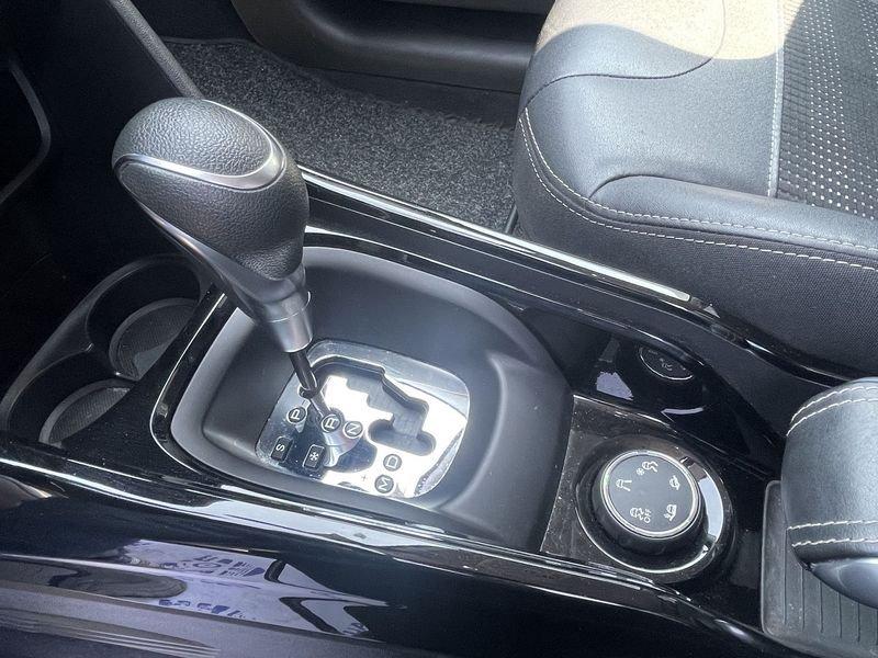 Peugeot 2008 BlueHDi 120 EAT6 S&S Allure