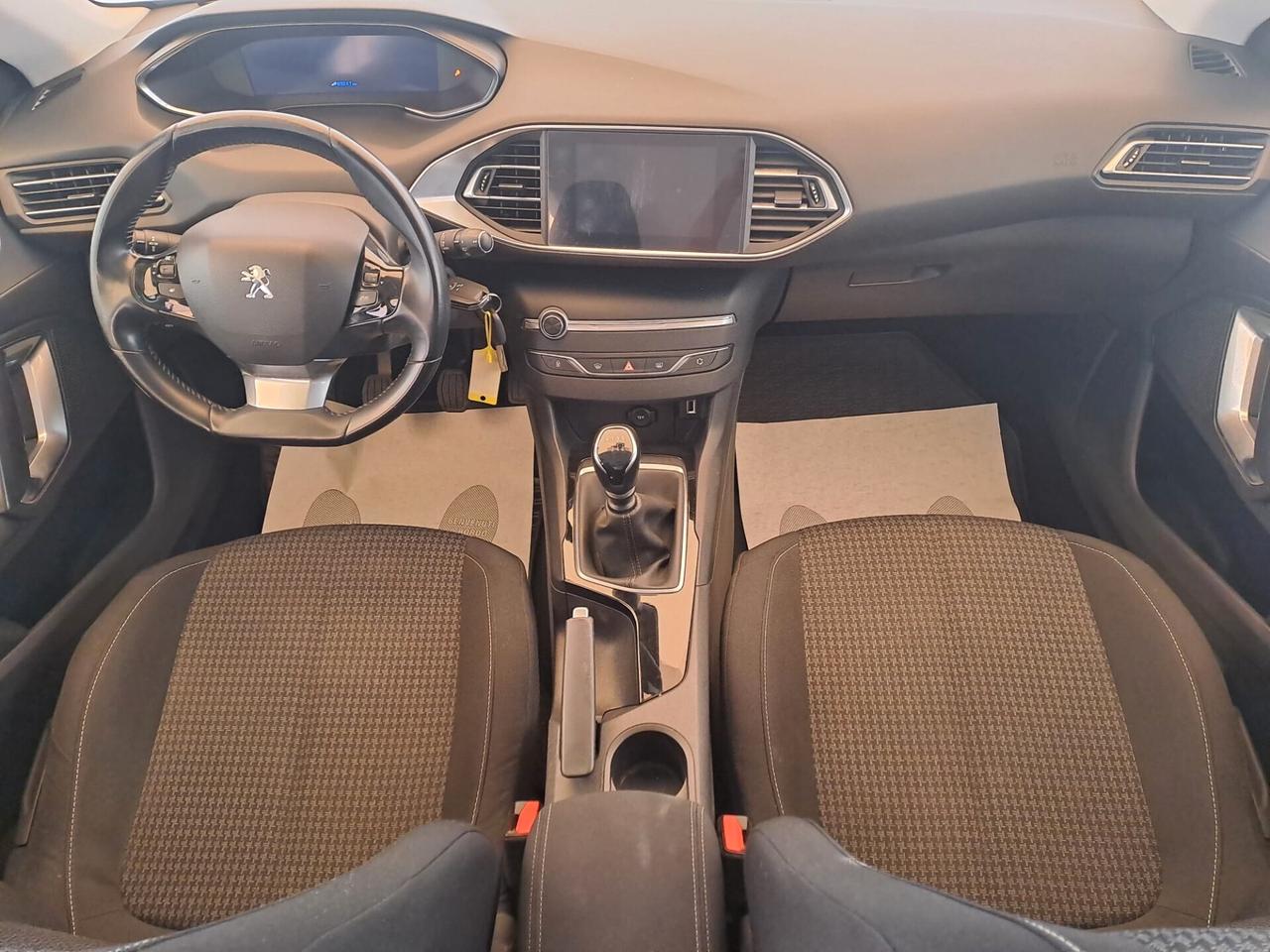 Peugeot 308 1.5 bluehdi Active *99.000*