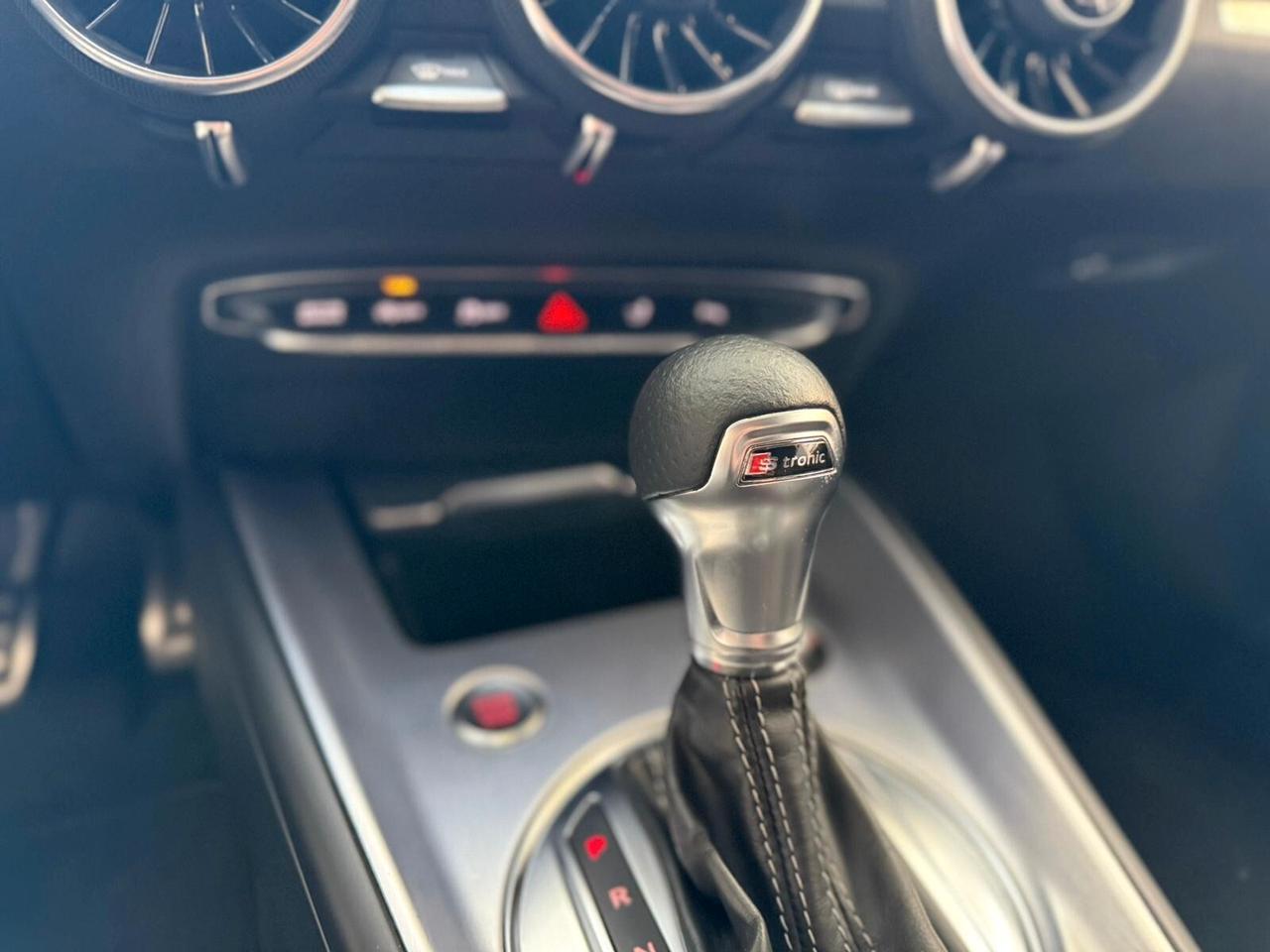 Audi TT Coupé 2.0 TDI ultra Design