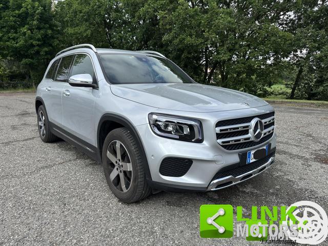 MERCEDES-BENZ GLB 200 Premium