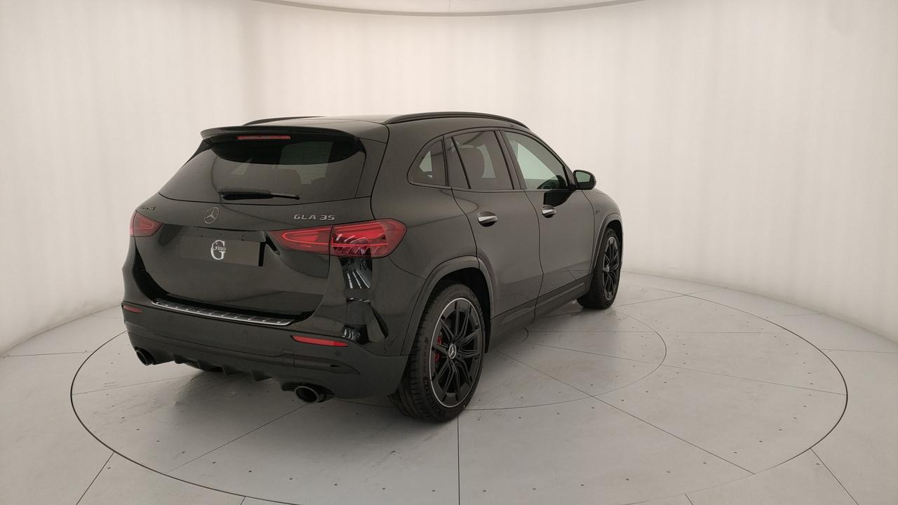 Mercedes-Benz Mercedes-AMG GLA 35 4MATIC