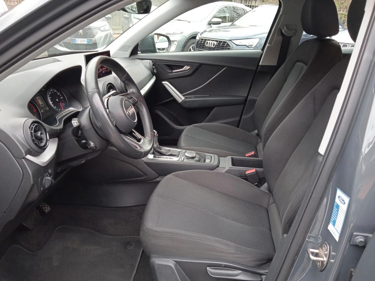 Audi Q2 / 1.6 TDI S tronic Admired