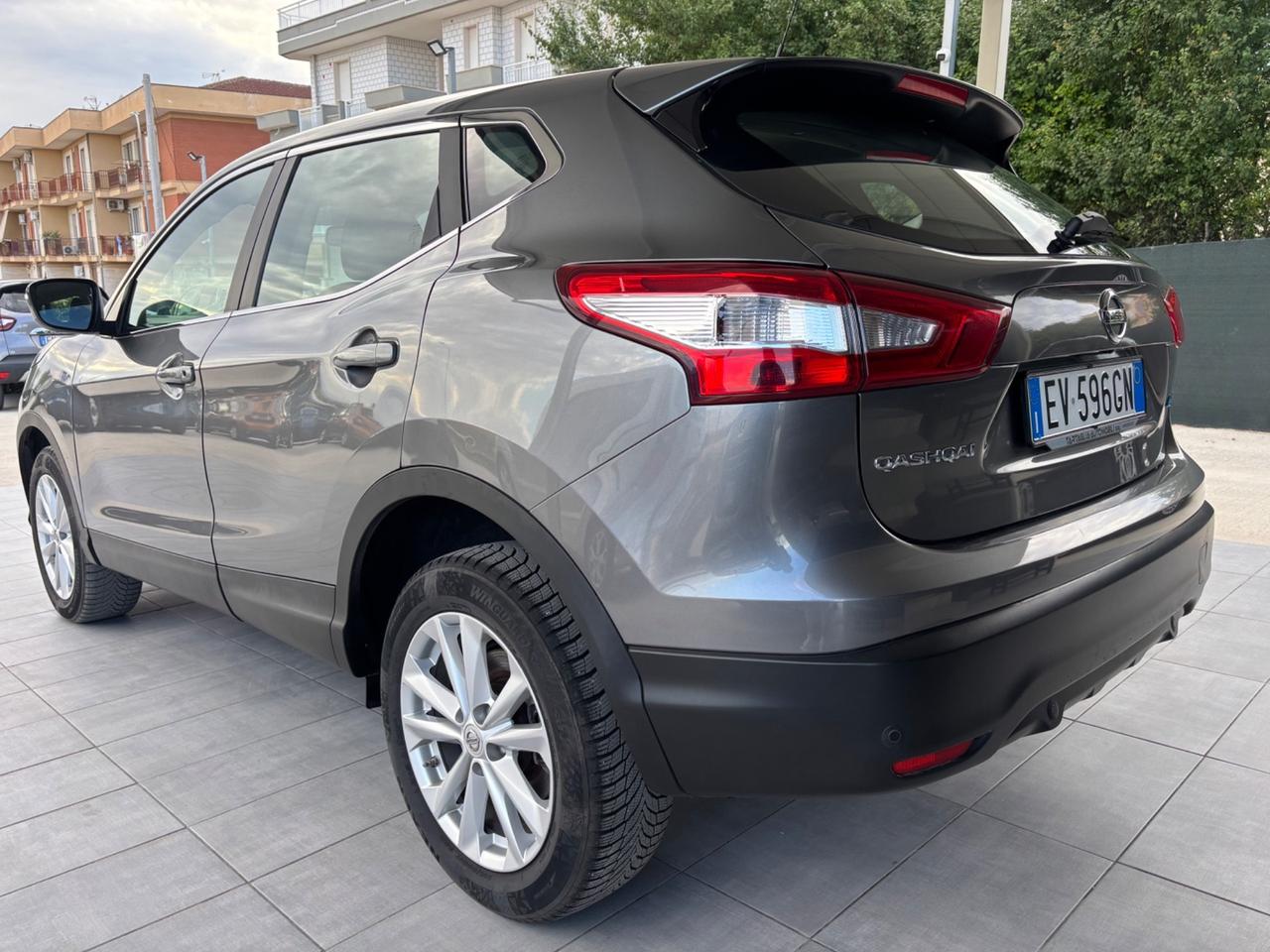Nissan Qashqai 1.5 dCi DPF Tekna