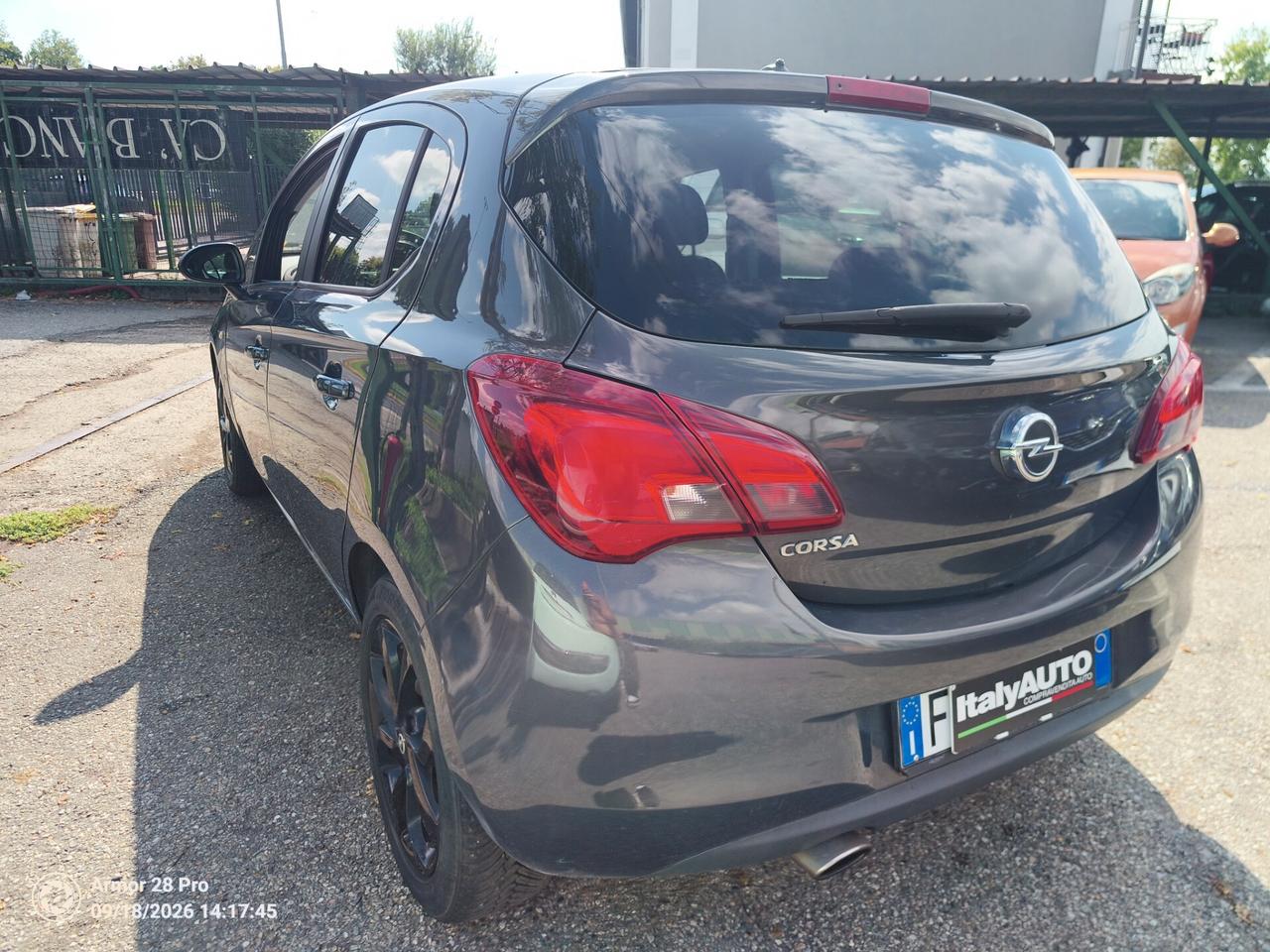 Opel Corsa 1.2 5 porte b-Color