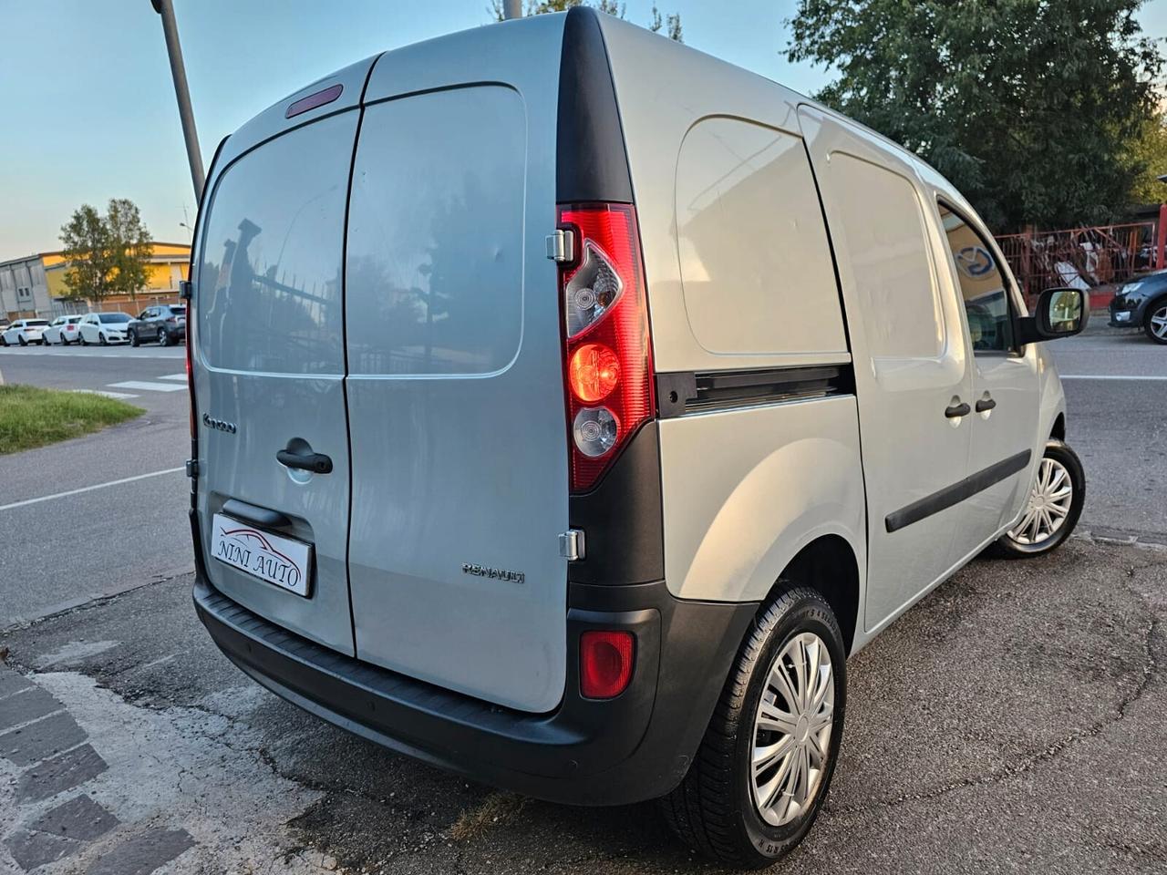 Renault Kangoo 1.5 dCi 75cv Live*Furgonato*Navi*Euro5*