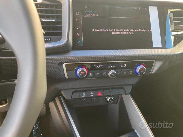 AUDI A1 SPB 30 TFSI Identity Black EDITION