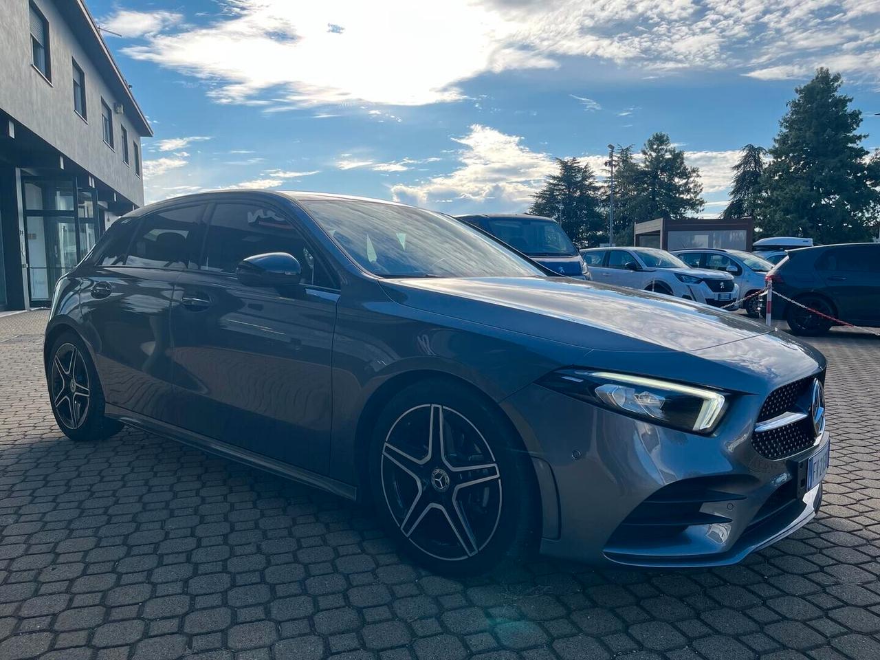 Mercedes-benz A 180 Automatic Premium AMG, UNCO PROPRIETARIO