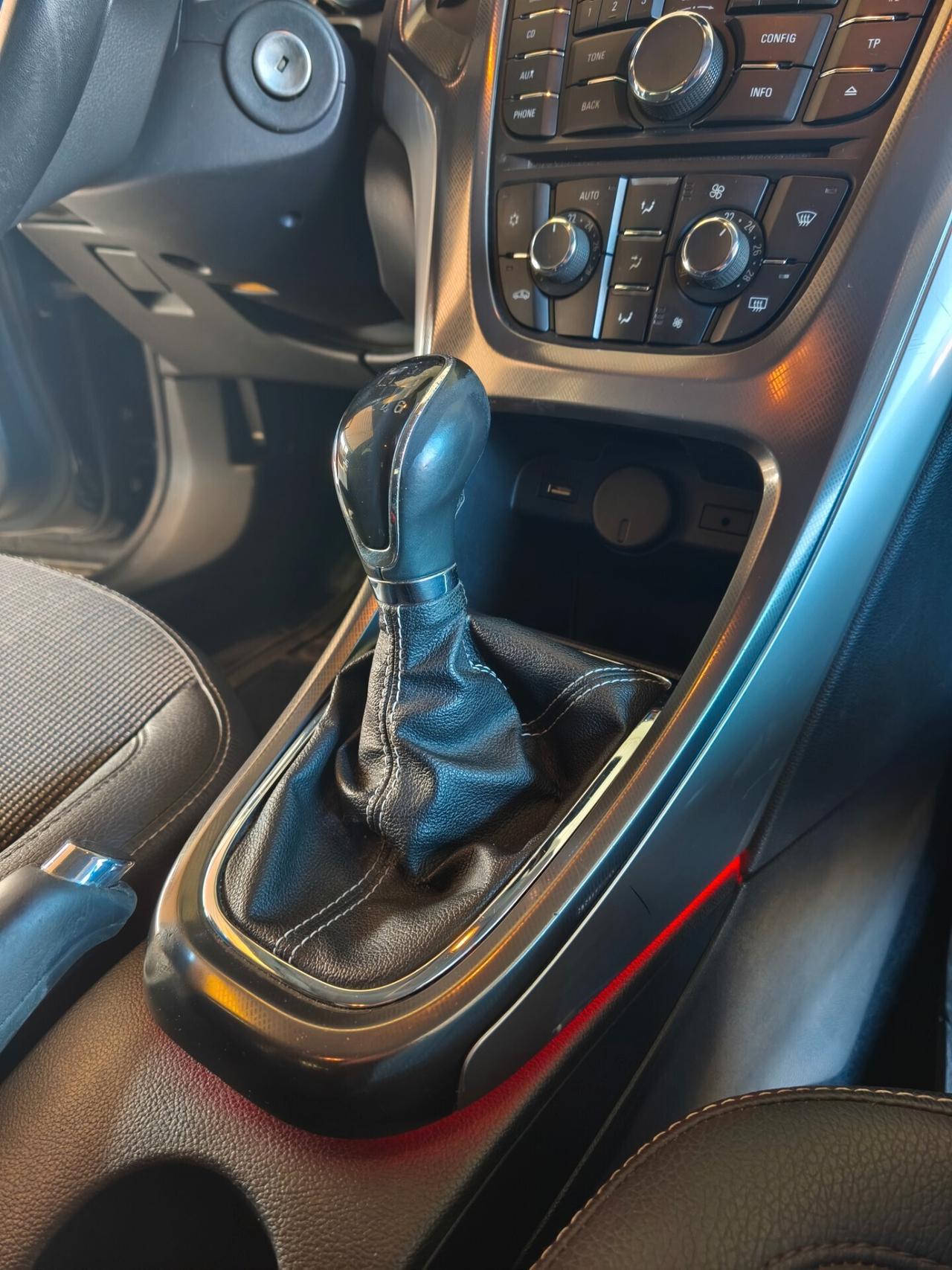 Opel Astra 1.7 CDTI 110CV 5 porte