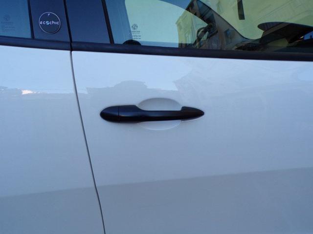 LANCIA Ypsilon 1.0 FireFly 5 porte S&S Hybrid Ecochic Silver