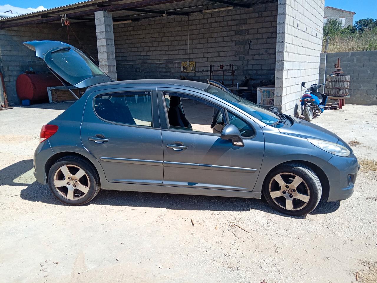 Peugeot 207 1.6 HDi 90CV 5p. XS