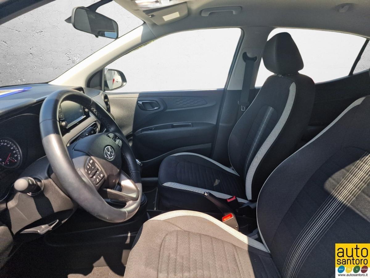 HYUNDAI I10 1.0 TECH + CONNECT PACK