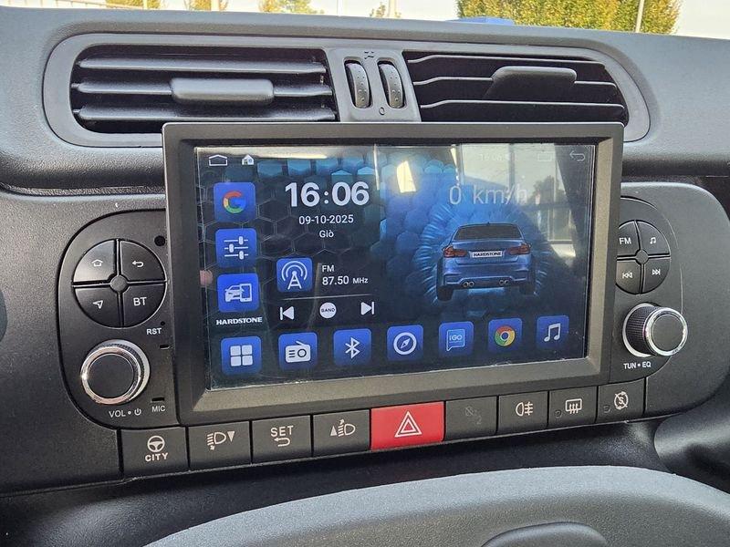 FIAT Panda Panda 1.0 FireFly Hybrid Touchscreen BT e NAVI