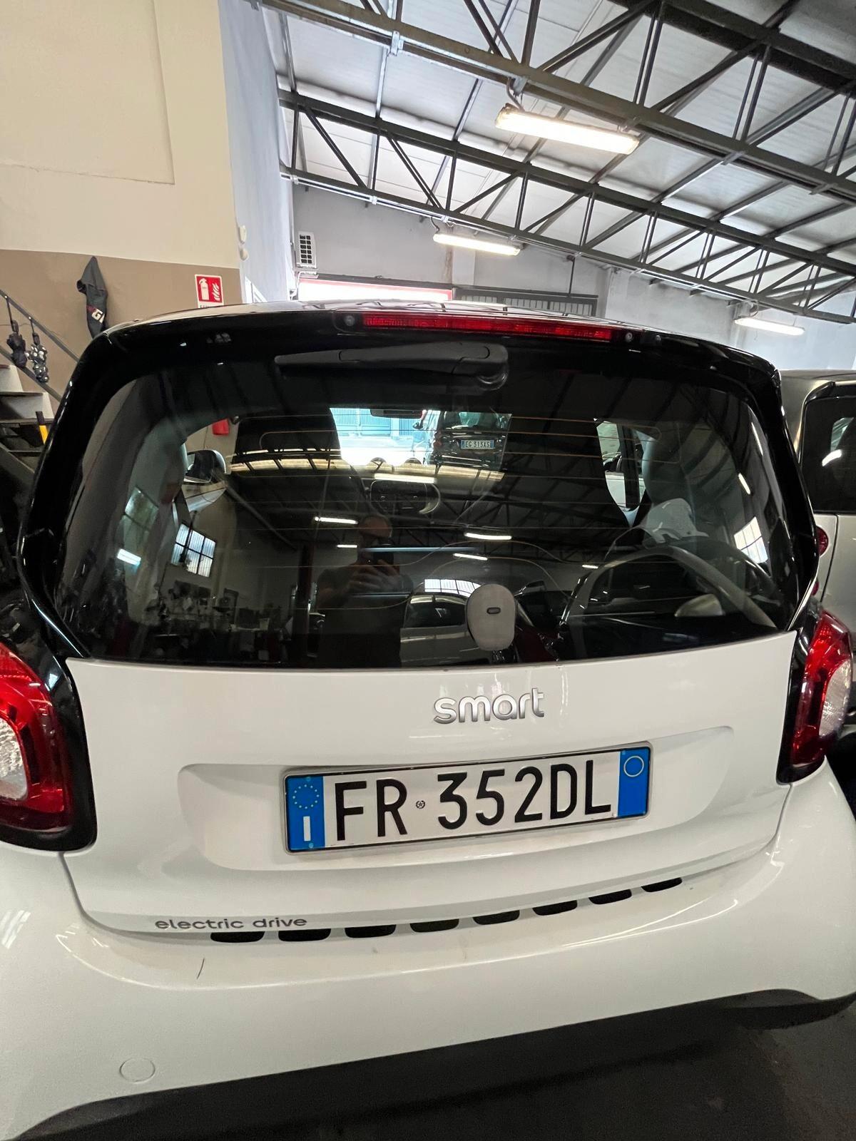 Passion full electric solo 27000km full garanzia