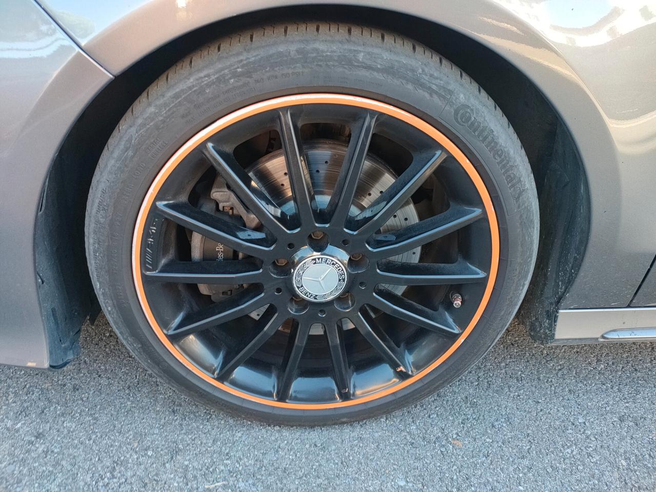 Mercedes-benz CLA 220d 4MATIC Shooting Brake OrangeArt Edition