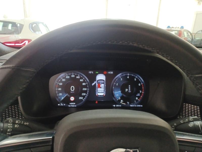 VOLVO XC40 T3 AUTOMATICO R-DESIGN SUV