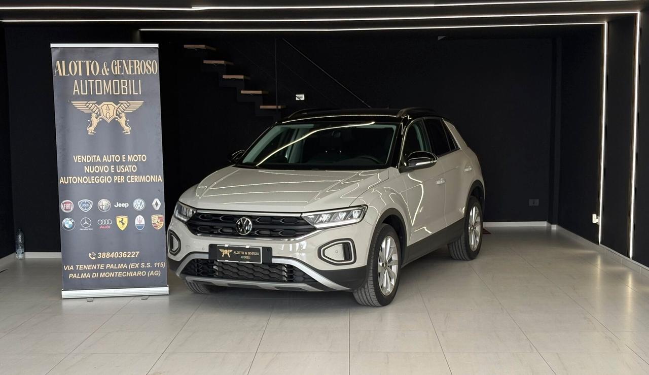 Volkswagen T-Roc 1.5 TSI 150 CV DSG 28.000 KM 2023