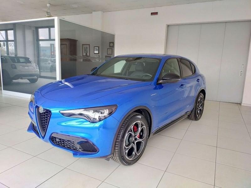 Alfa Romeo Stelvio 2.2 Turbodiesel 160 CV AT8 RWD Veloce NUOVO
