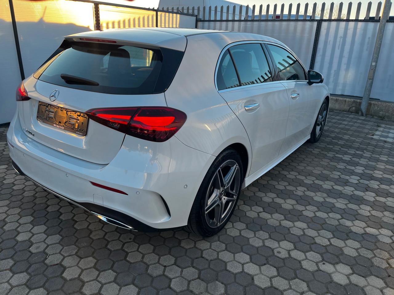 Mercedes-benz A 200 A 200 d Automatic Premium AMG Line