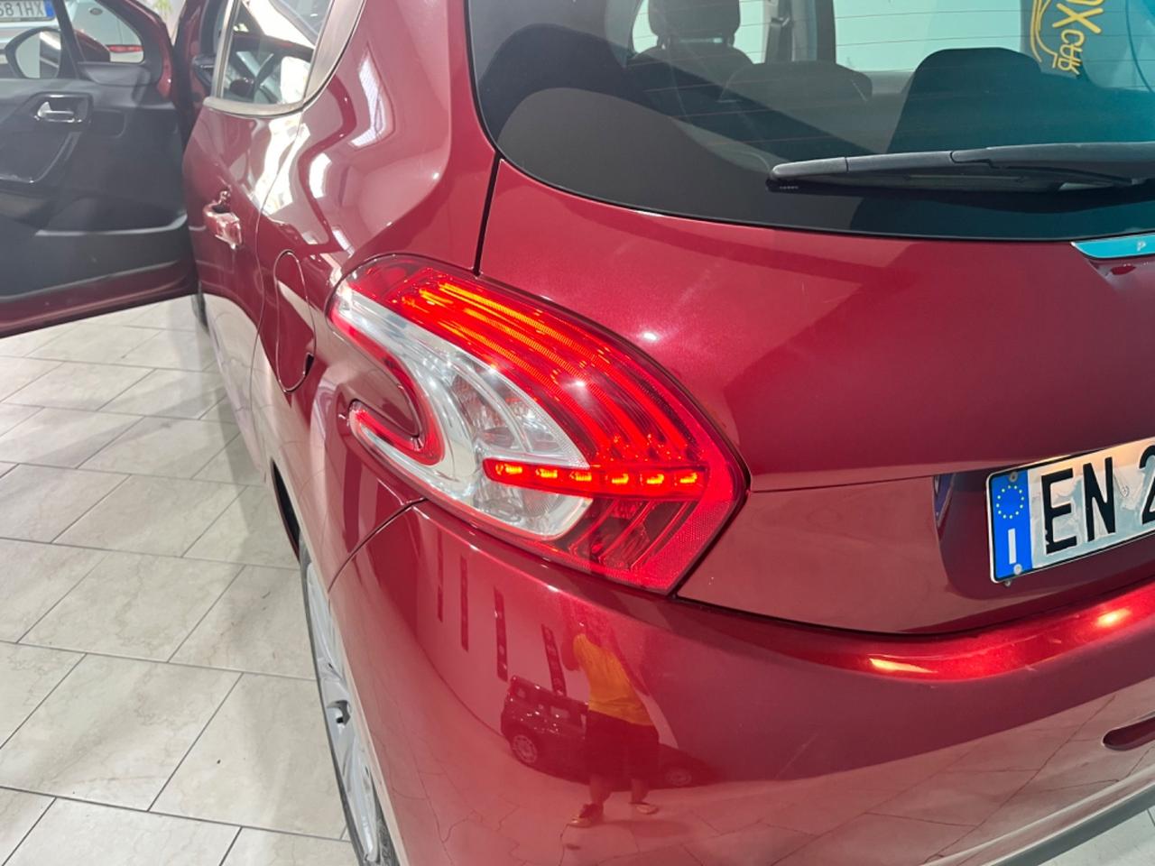 PEUGEOT 208 1.4 DIESEL 68CV *OK NEOPATENTATI
