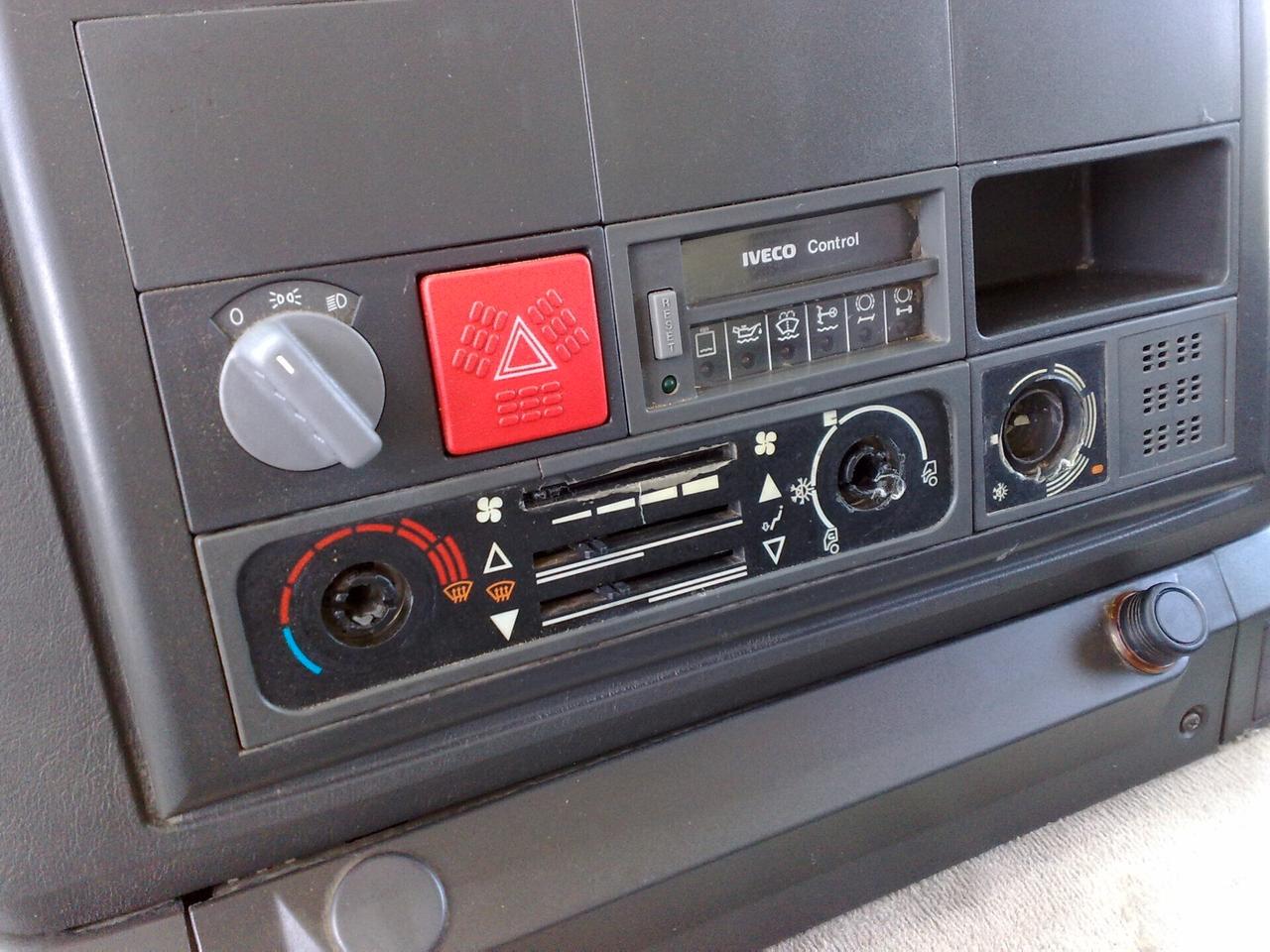 Iveco 190E35 RIBALTABILE TRILATERALE - 1999
