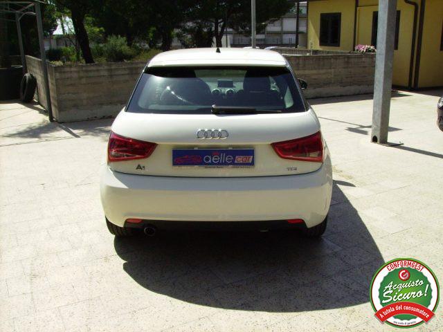 AUDI A1 1.6 TDI 105 CV Ambition