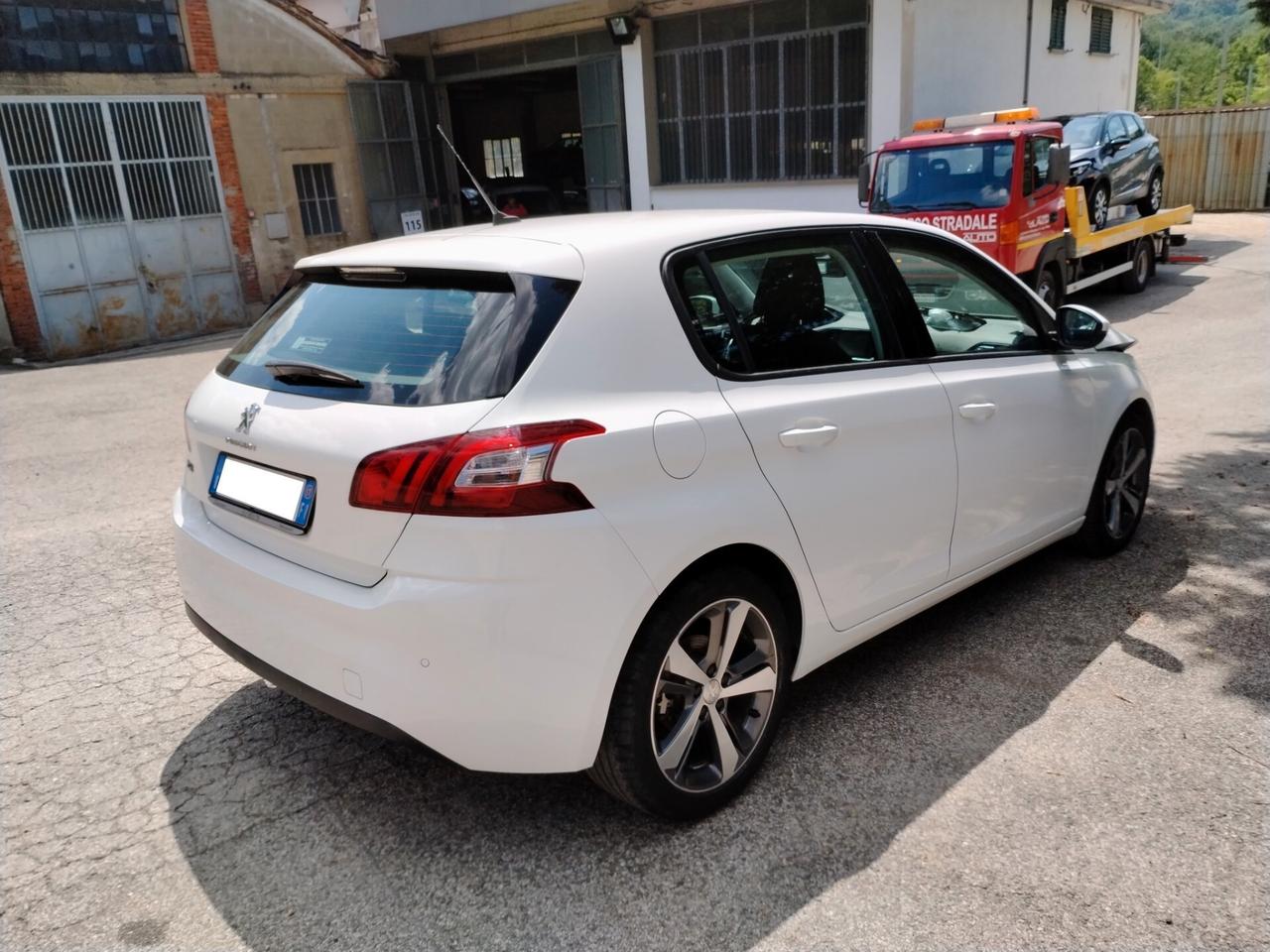 Peugeot 308 Incidentata/Sinistrata