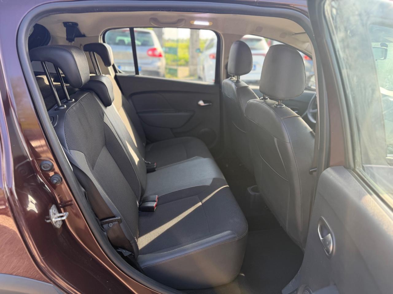 DACIA SANDERO STEPWAY GPL (140.000KM)