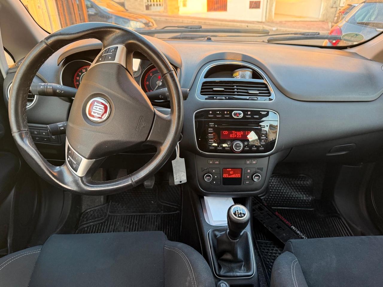 Fiat Punto 1.3 MJT II S&S 95 CV 5 porte Street