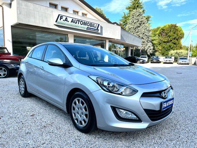 HYUNDAI i30 1.6 CRDi 5p. Comfort A/T