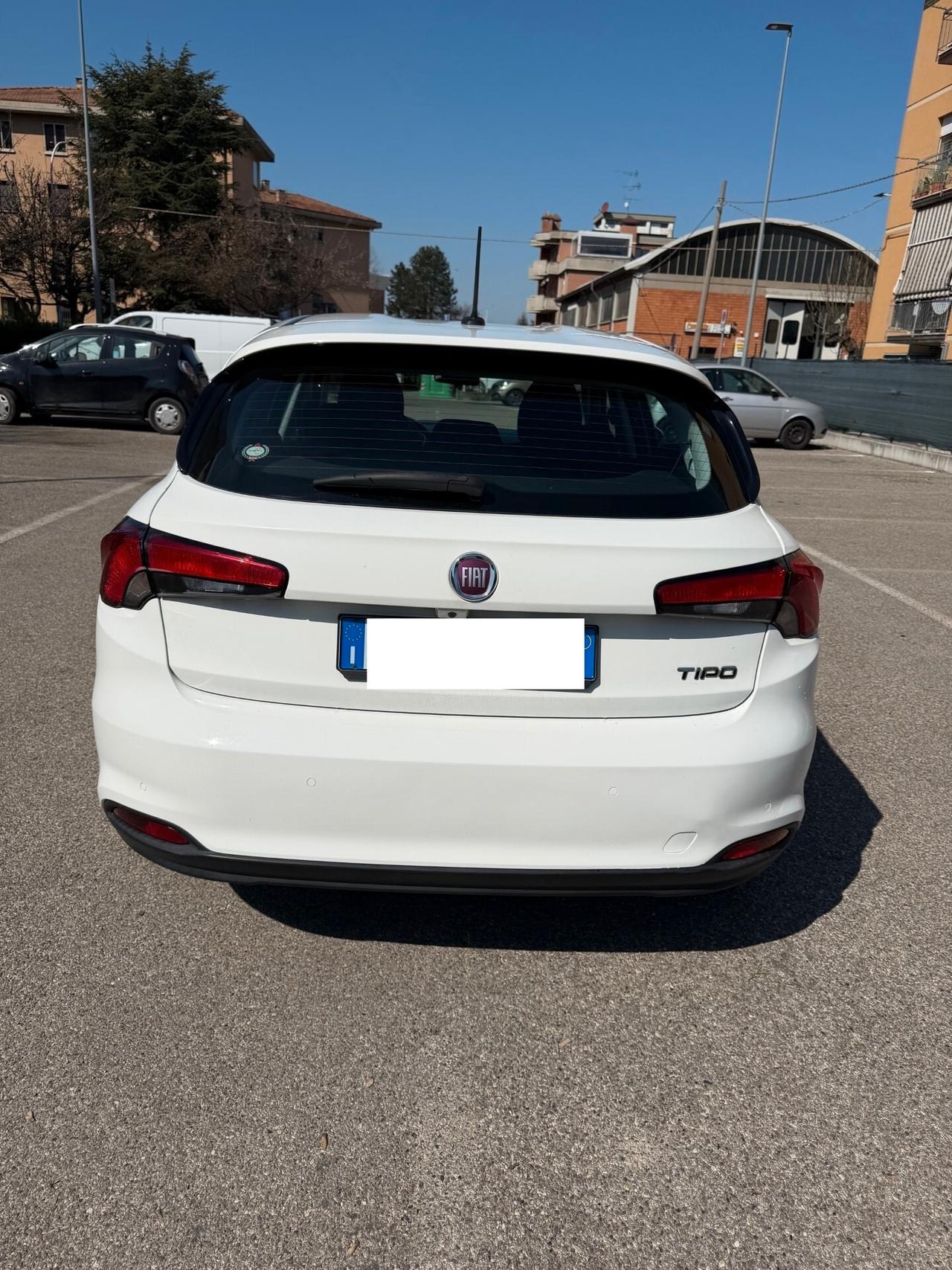 Fiat Tipo 1.6 mjt - NEOP. - NAV. - 12 MESI DI GARANZIA -