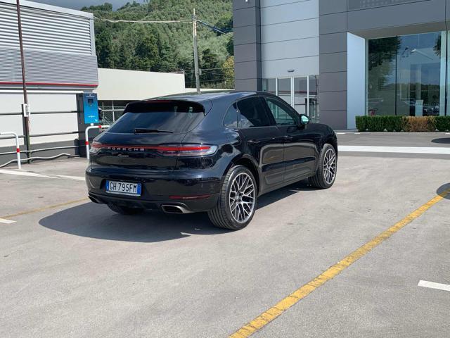 PORSCHE Macan 2.0