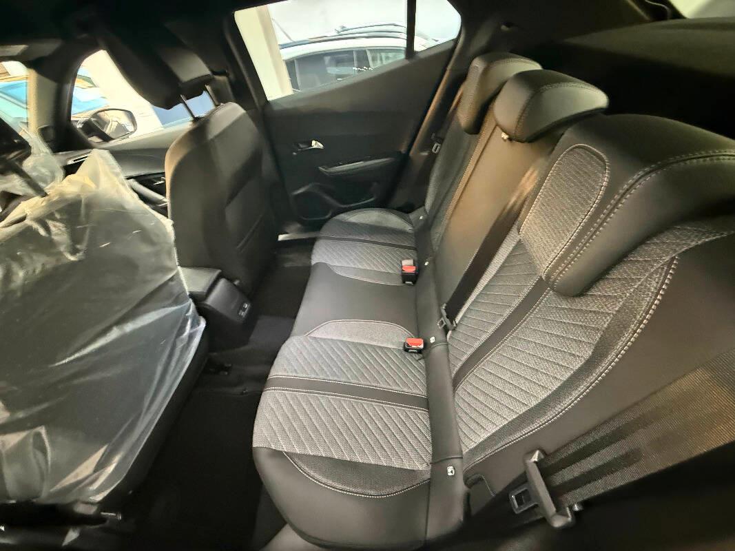 Peugeot 2008 PEUGEOUT 20081.2 hybrid Allure 145cv FINANZIABILE