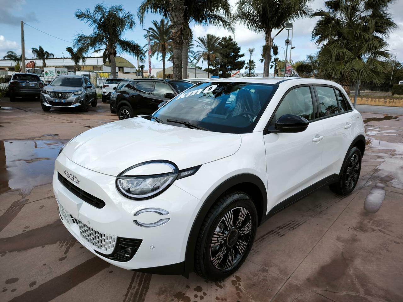 Fiat 600 Hybrid 110 CV DCT MHEV Serie Speciale Icon