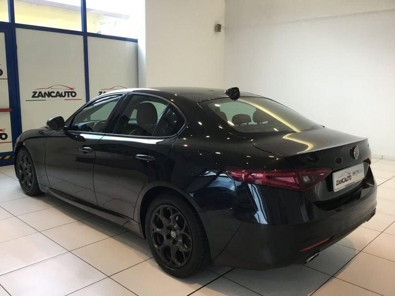 Alfa Romeo Giulia 2.2 Turbo MT6 180CV Super