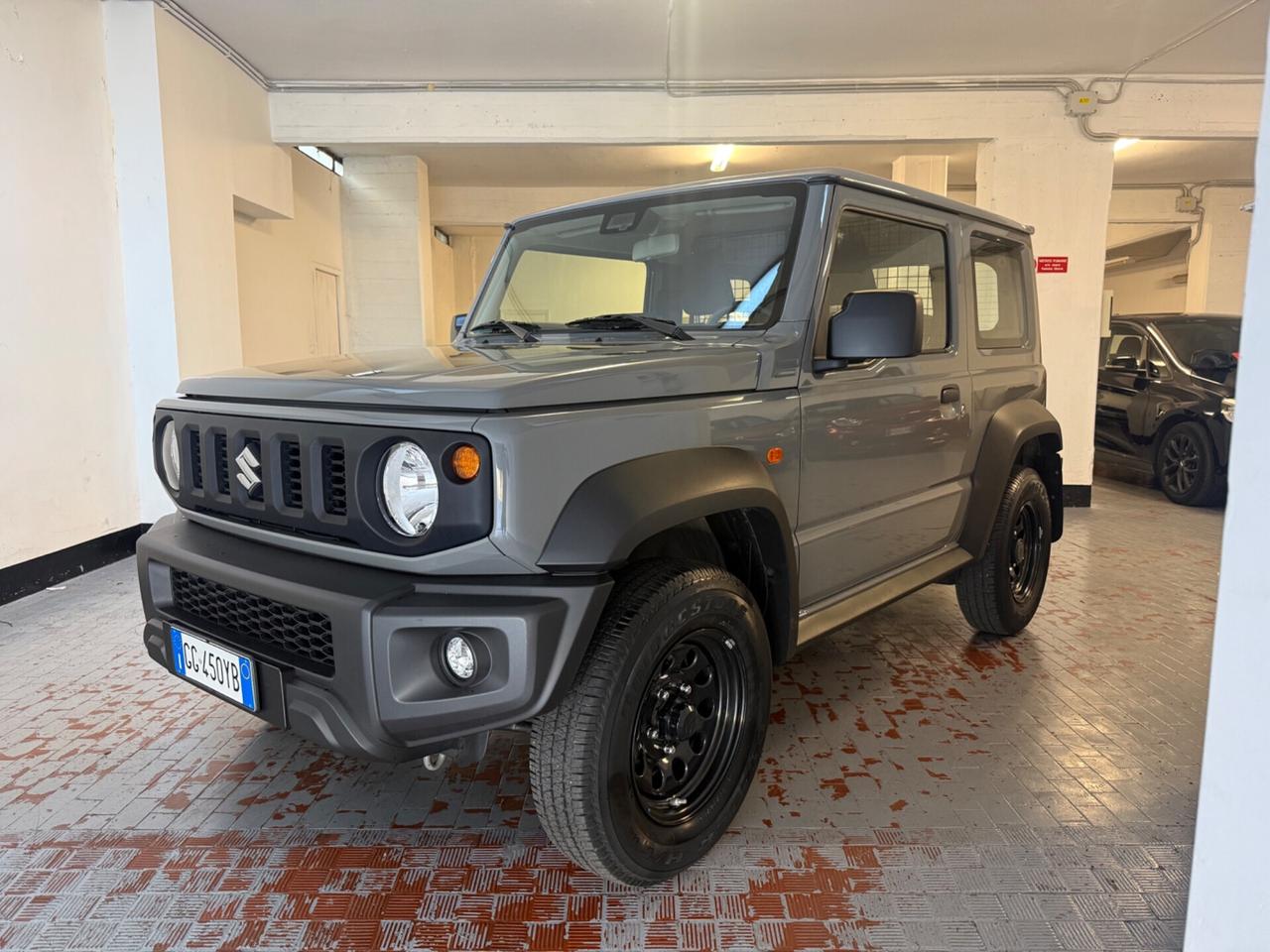 Suzuki Jimny 1.5 5MT PRO (N1)