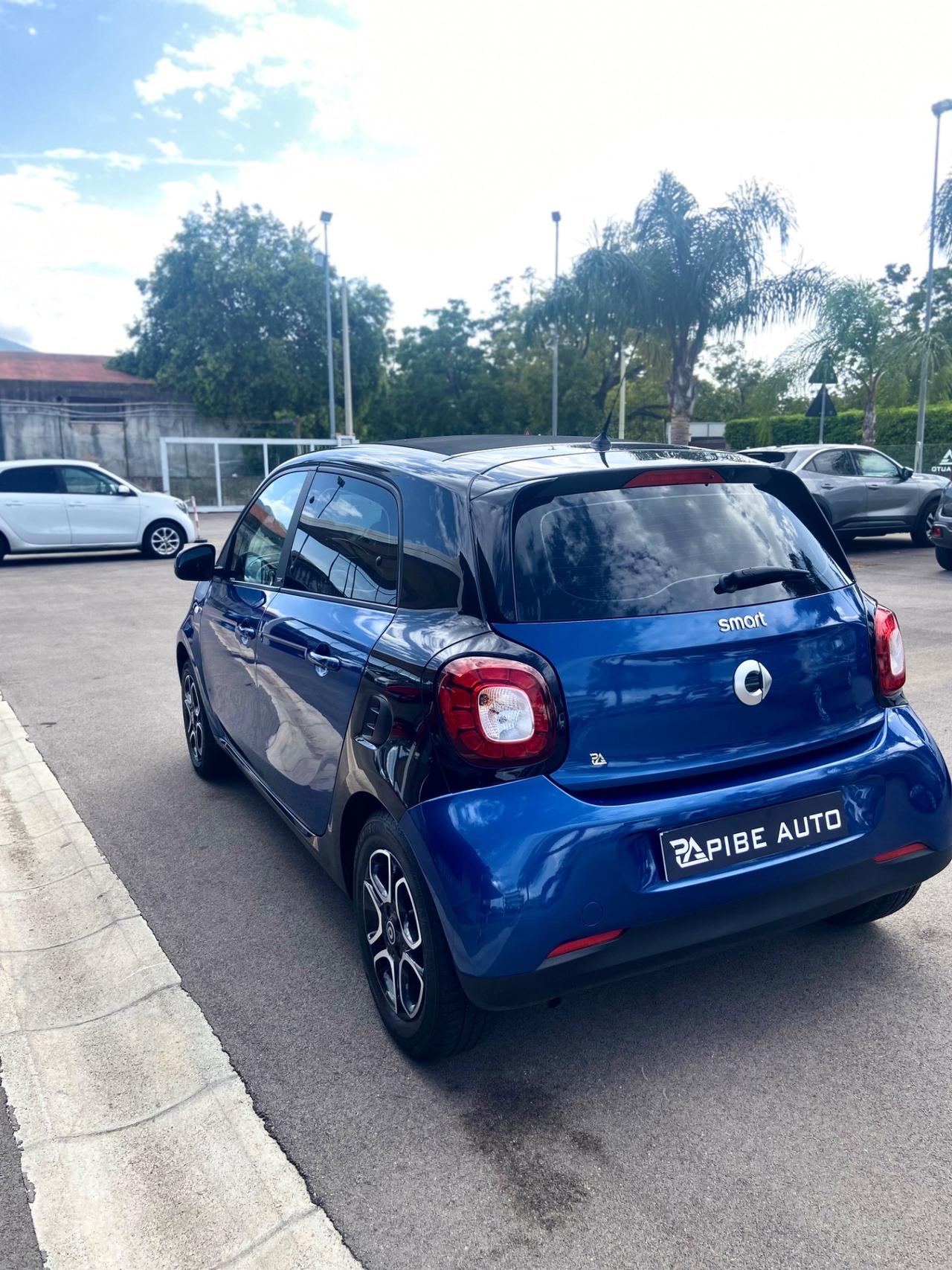 Smart ForFour 70 1.0 twinamic Safetown White