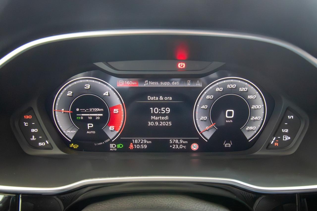 Audi Q3 Sb 35 Tdi 2.0 S-tronic S-line Black Line 150 Cv