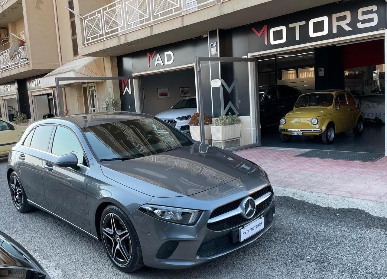 Mercedes-benz A 180 AMG Premium 2019