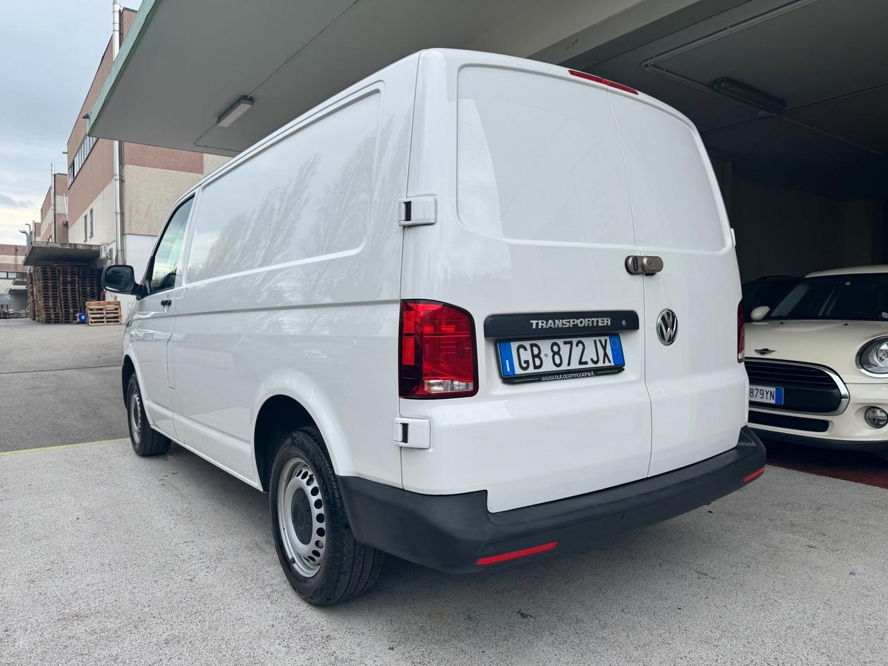 Volkswagen T6.1 Transporter 2.0TDI GARANZIA 24MESI