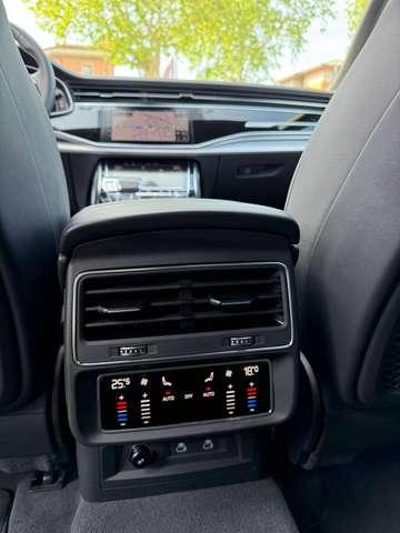 Audi Q8 3.0 tdi mhev S line edition quattro 286cv tiptronic TETTO APRIBILE, CARPLAY/TELECAMERA/FULL LED/LUCI