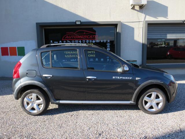 DACIA Sandero Stepway 1.6 8V GPL 85CV NEOPATENTATI