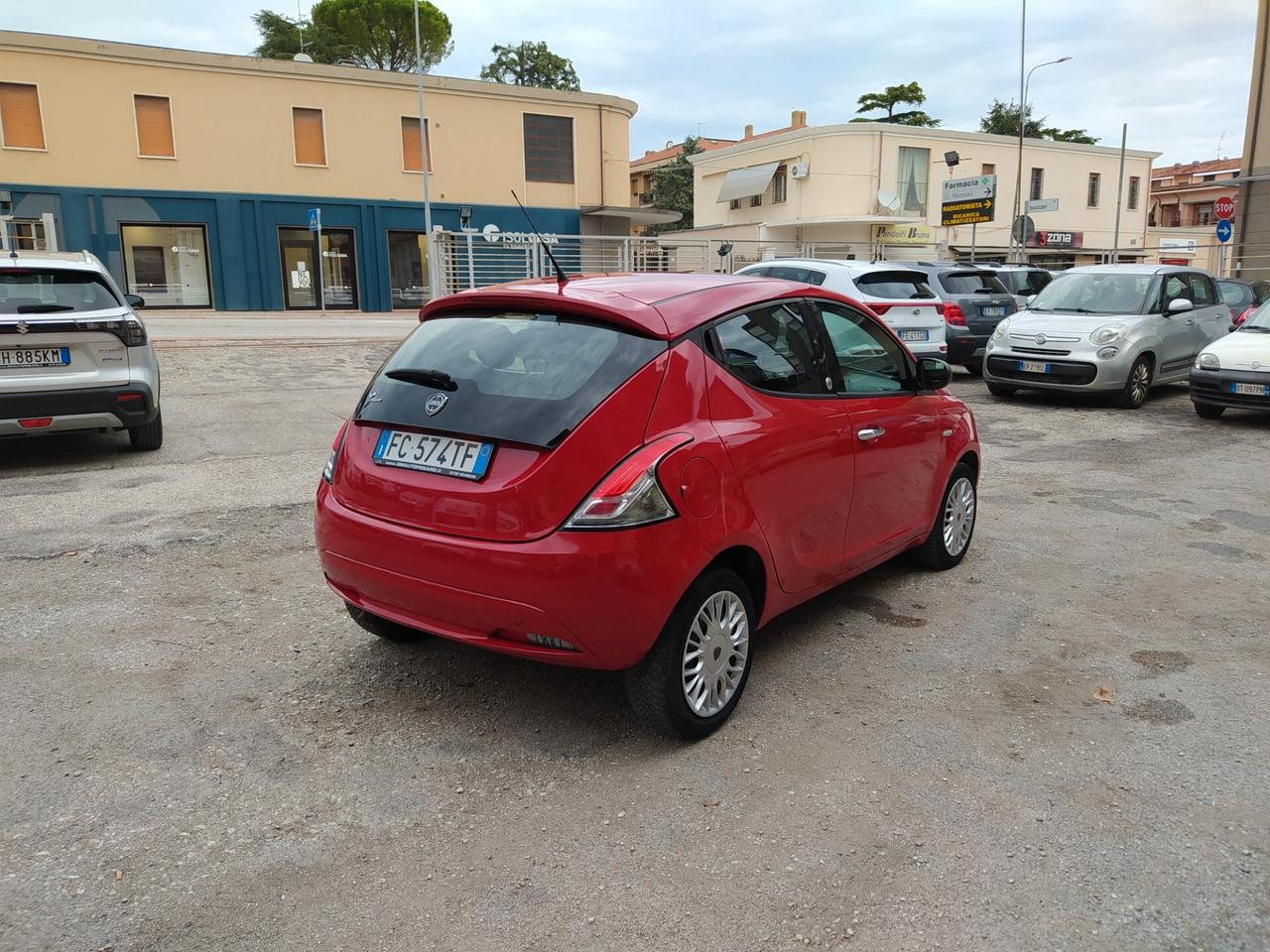 Lancia Ypsilon 1.2 69 CV 5 porte GPL Ecochic Silver Neopatentati