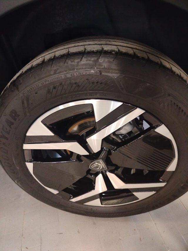 PEUGEOT 2008 PureTech 100 S&S Allure