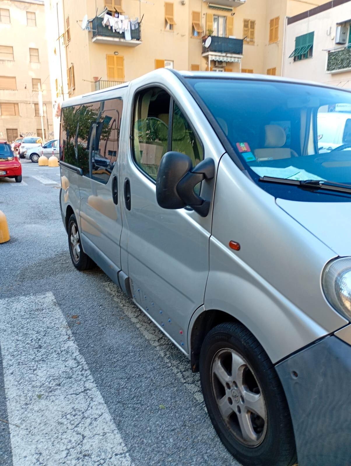 Opel Vivaro 2.5 Diesel 150CV S&S PL-TN-DC M Mobile Furgone