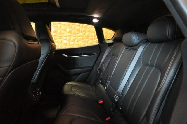 MASERATI Levante 3.0V6 MODENA 350CV F1 TET.21"RADAR CAM360°STRAFULL