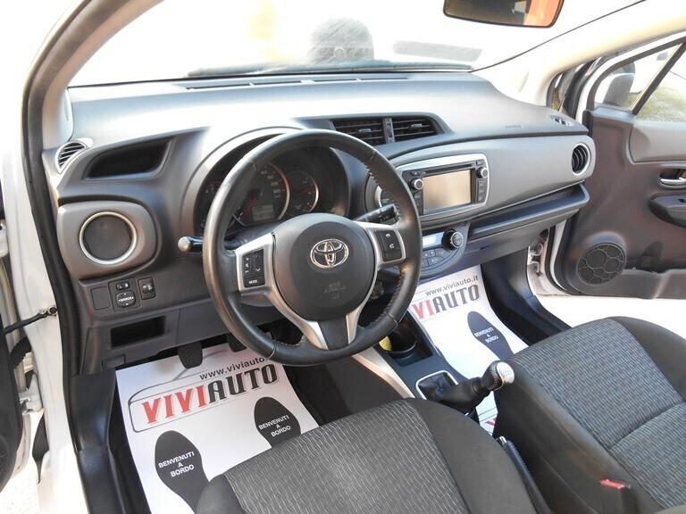 Toyota Yaris 1.0 5 porte X NEOPATENTATI