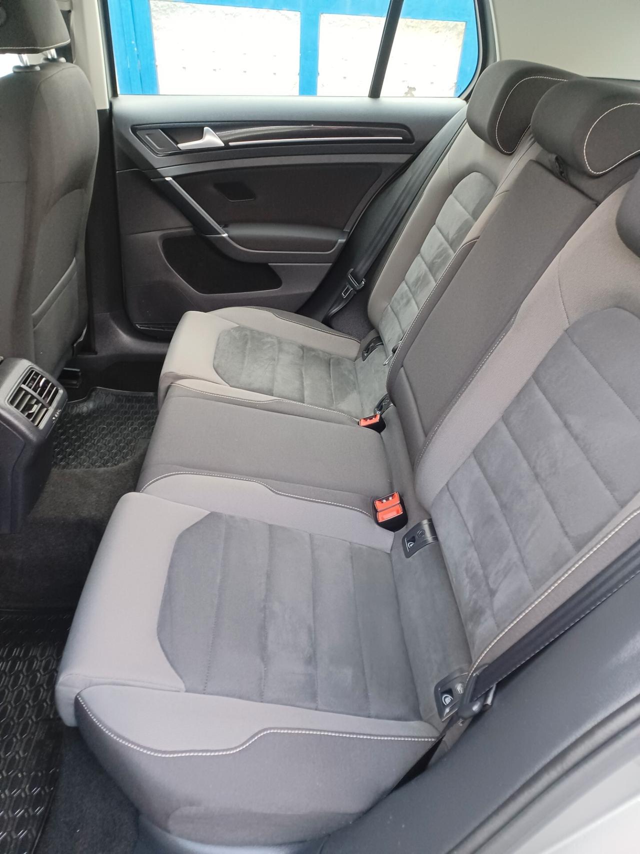 Volkswagen Golf 1.6 TDI DSG 5p. Highline 2016