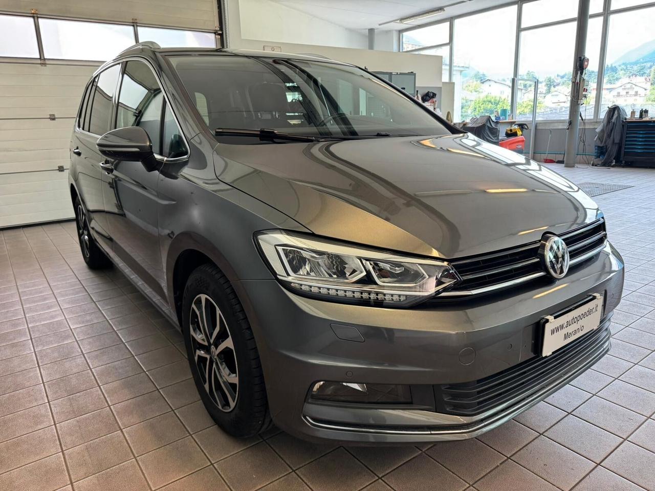 Volkswagen Touran 1.5 TSI EVO DSG Highline BlueMotion Technology