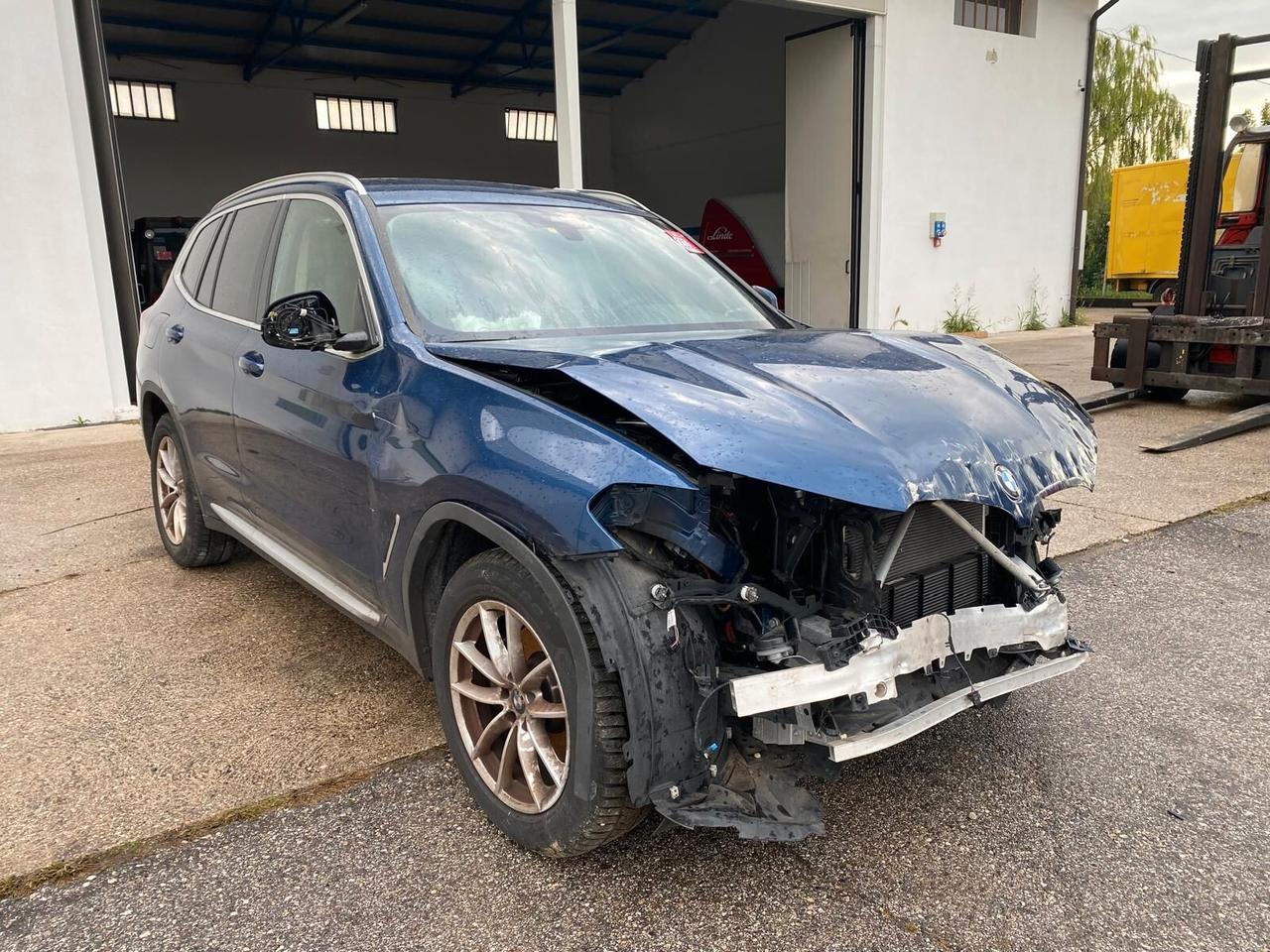 BMW X3 xdrive20d mhev 48V auto START